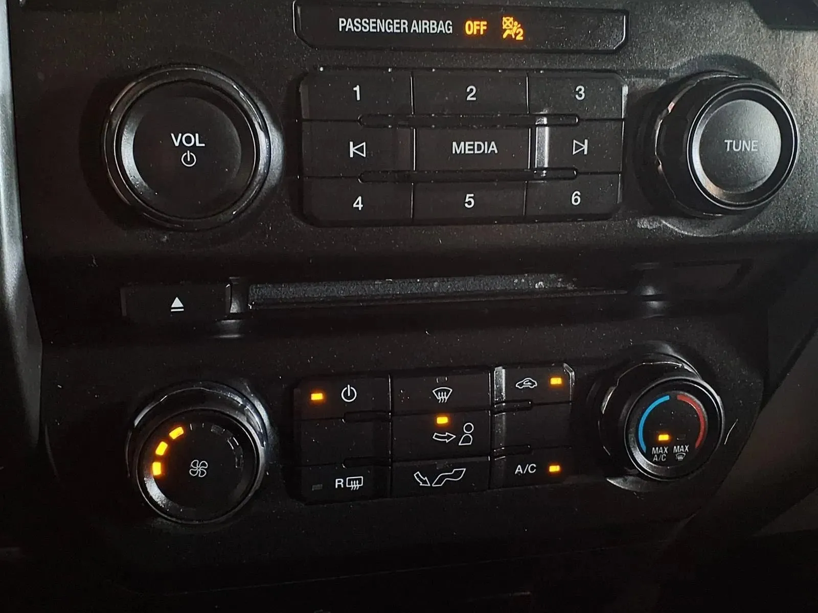 Ford F-150 photo 19