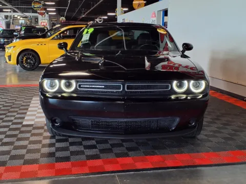 Another view of 2019 Dodge Challenger SXT for sale in Gretna, NE at Gretna Auto Outlet