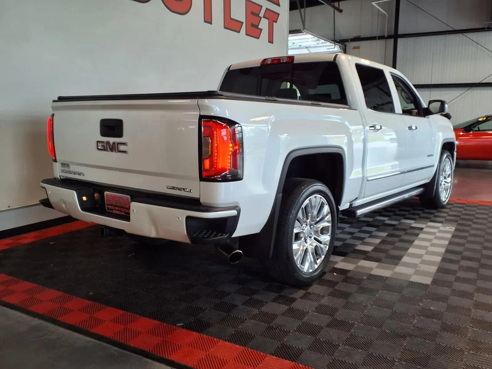 GMC Sierra photo 7
