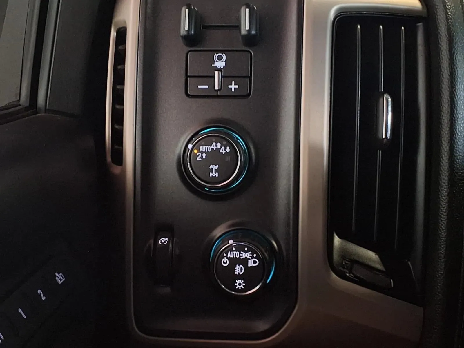 GMC Sierra photo 29