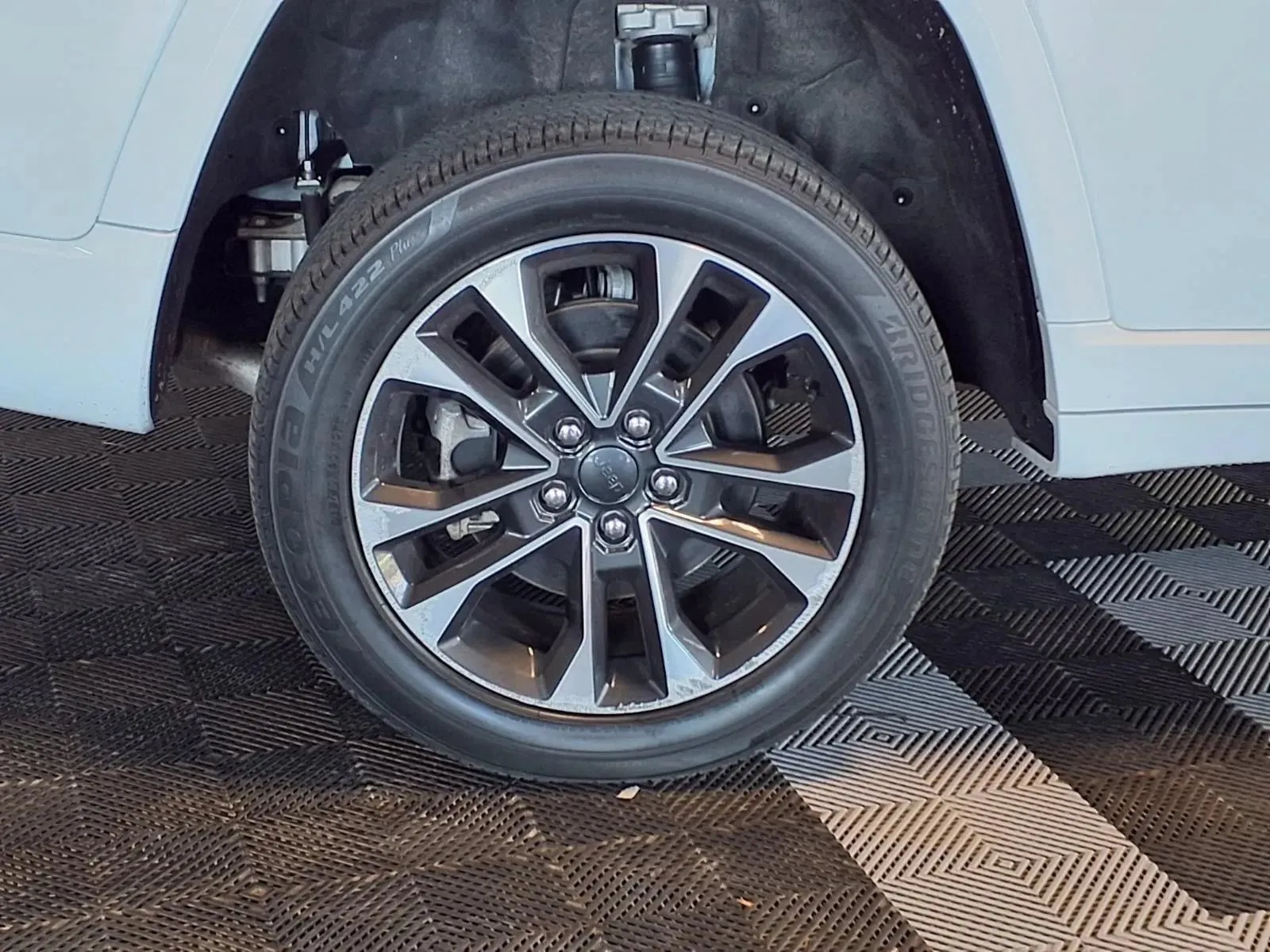 Jeep Grand Cherokee L photo 10