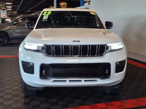 Another view of 2023 Jeep Grand Cherokee L Overland for sale in Gretna, NE at Gretna Auto Outlet