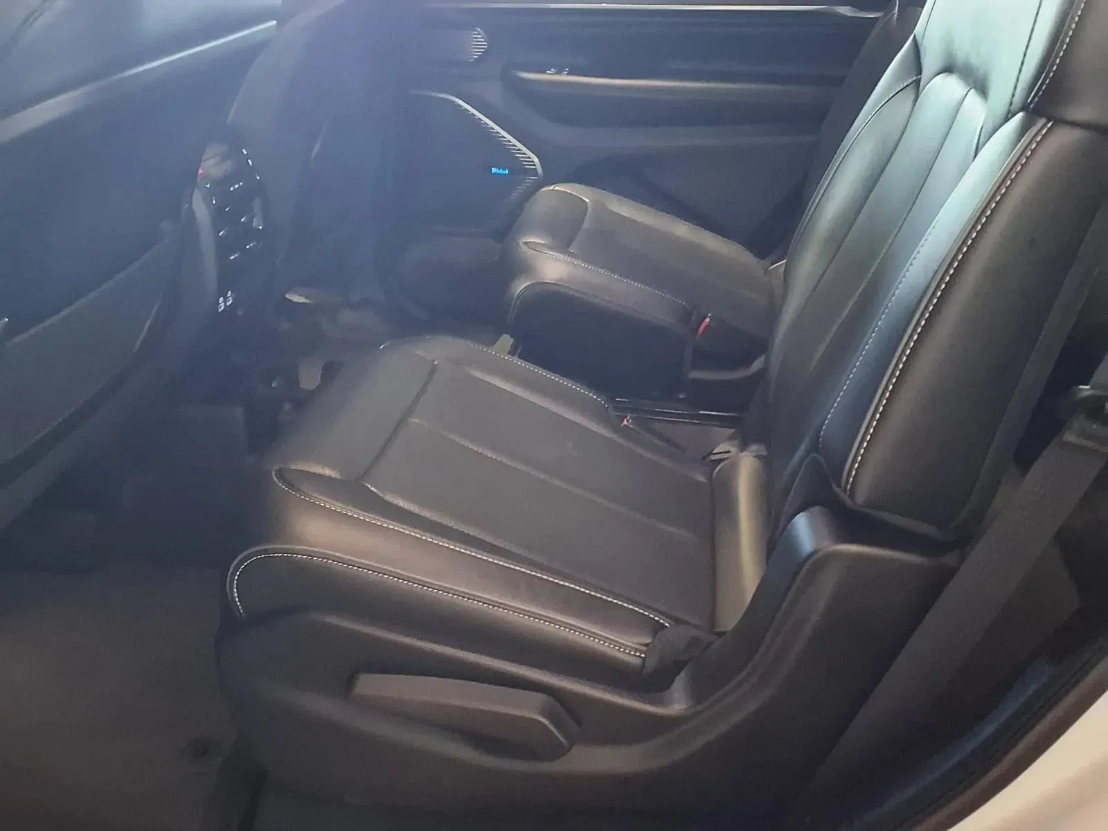 Jeep Grand Cherokee L photo 13