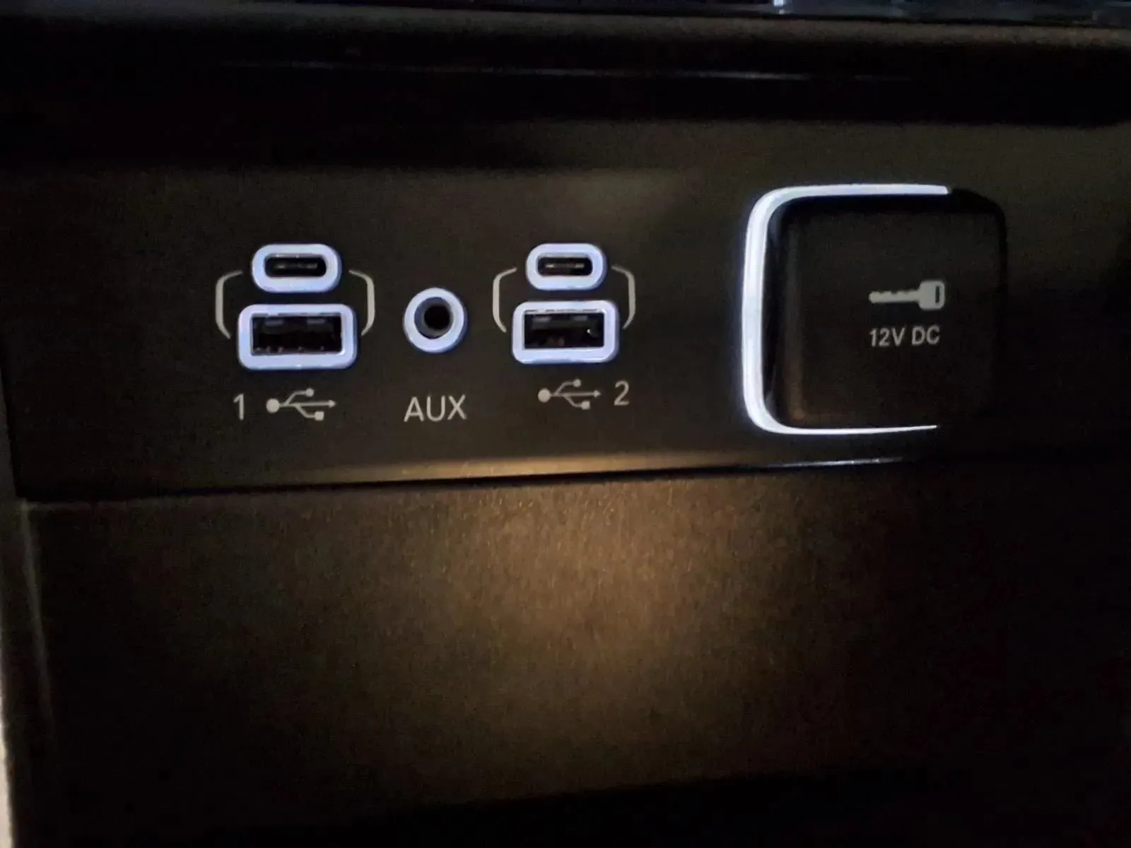 Jeep Grand Cherokee L photo 21