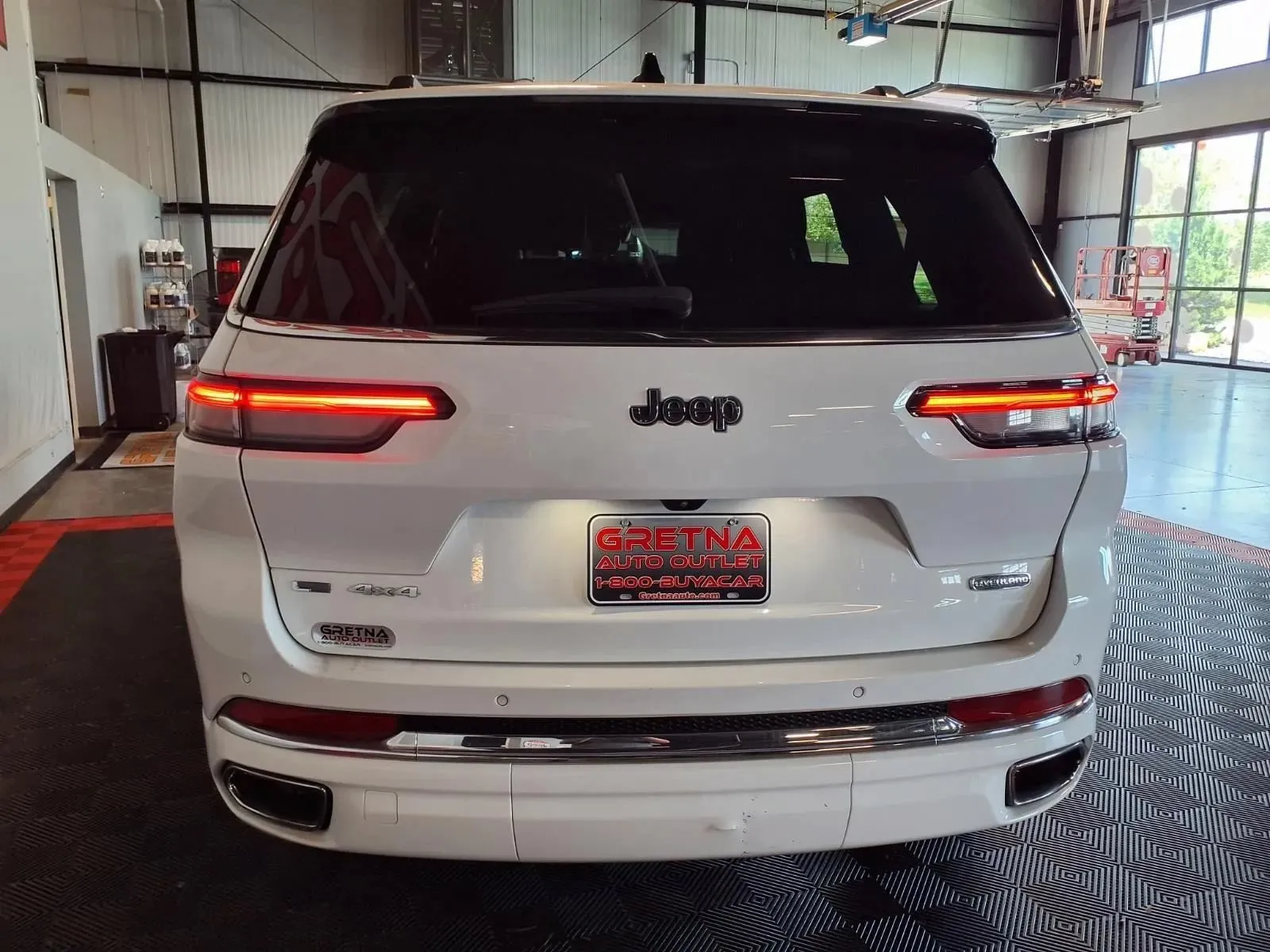 Jeep Grand Cherokee L photo 6