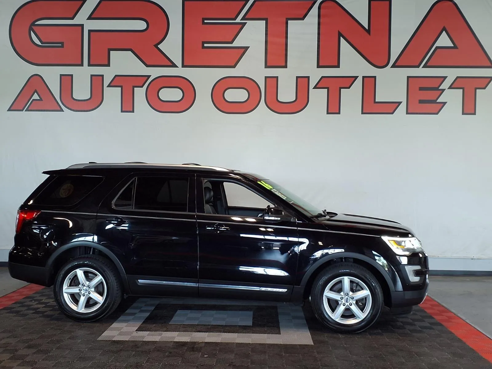 Black 2016 Ford Explorer XLT for sale in Gretna, NE