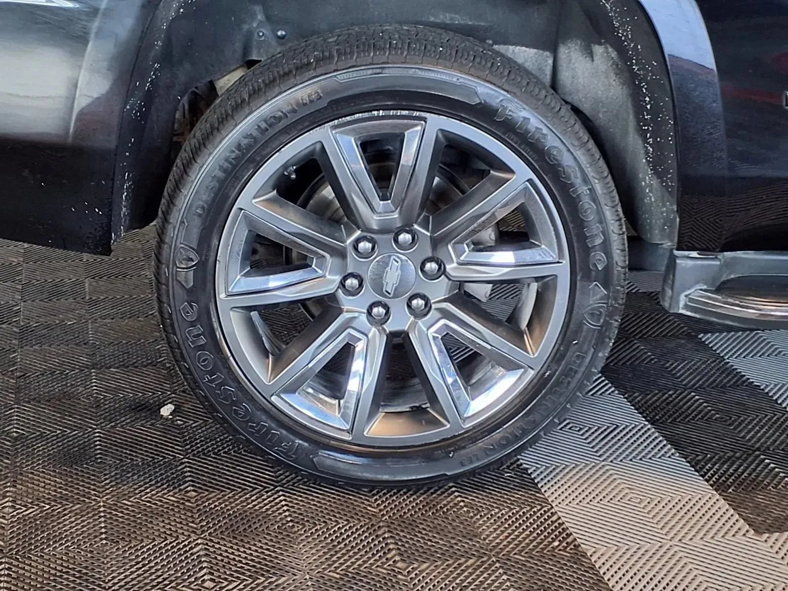 Chevrolet Tahoe photo 9