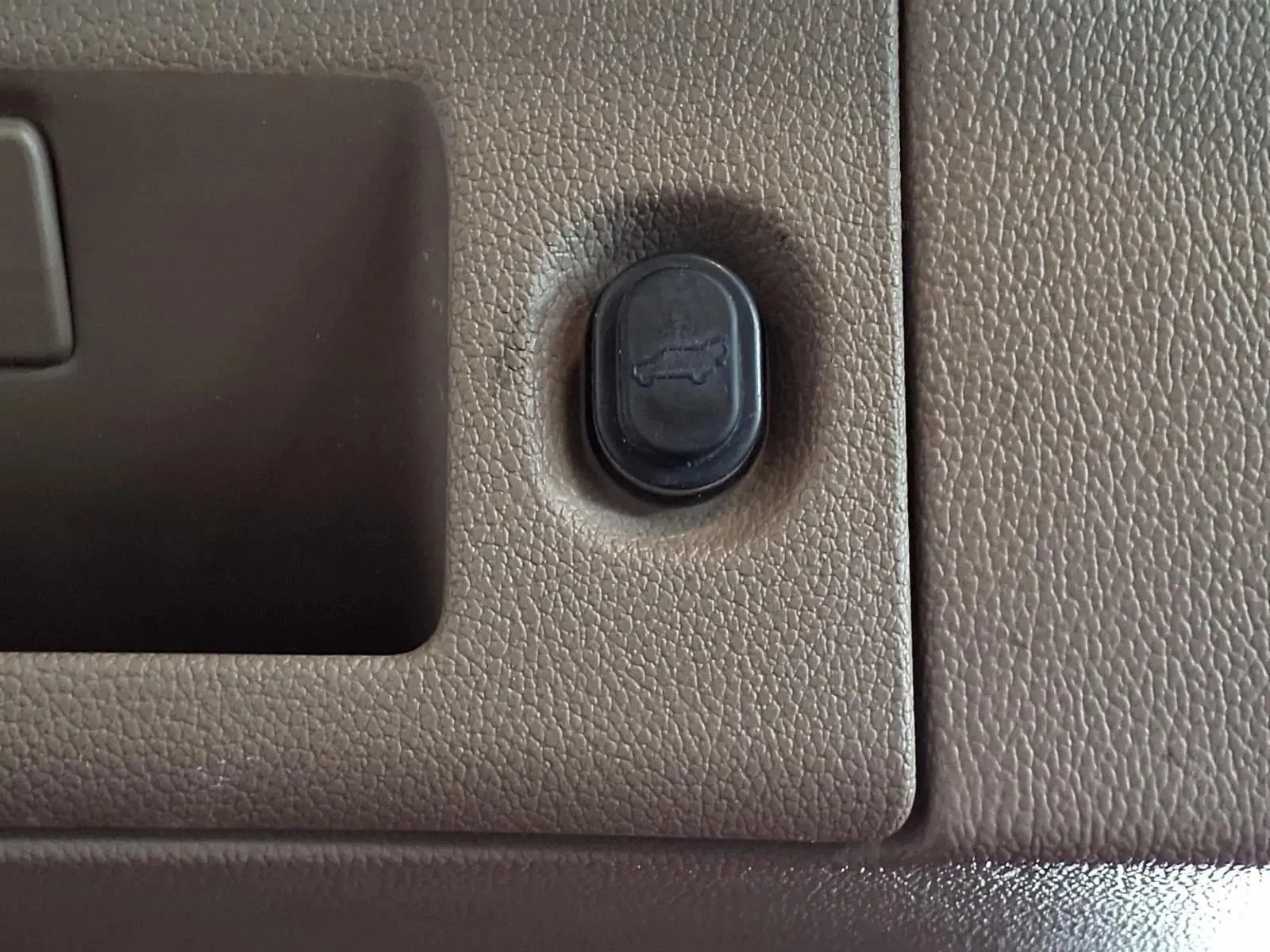 Chevrolet Tahoe photo 8