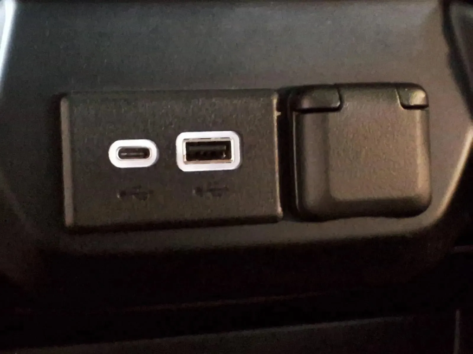 Chevrolet Silverado photo 22
