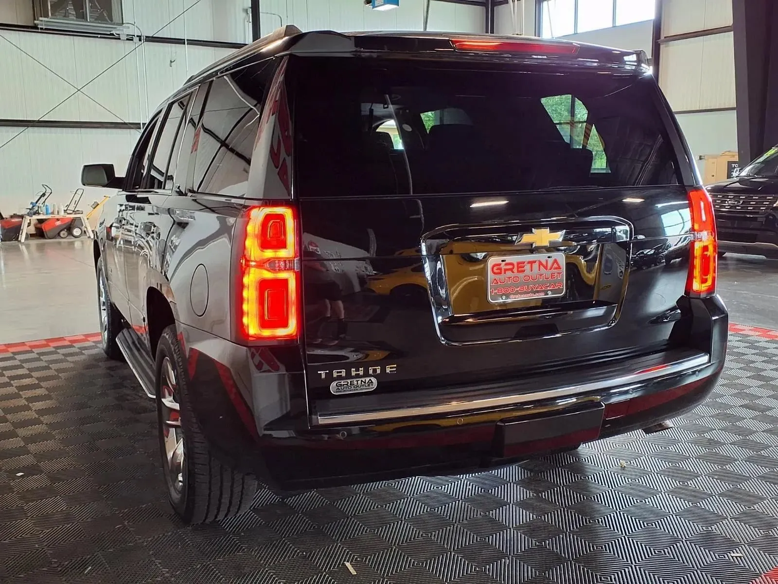 Chevrolet Tahoe photo 5