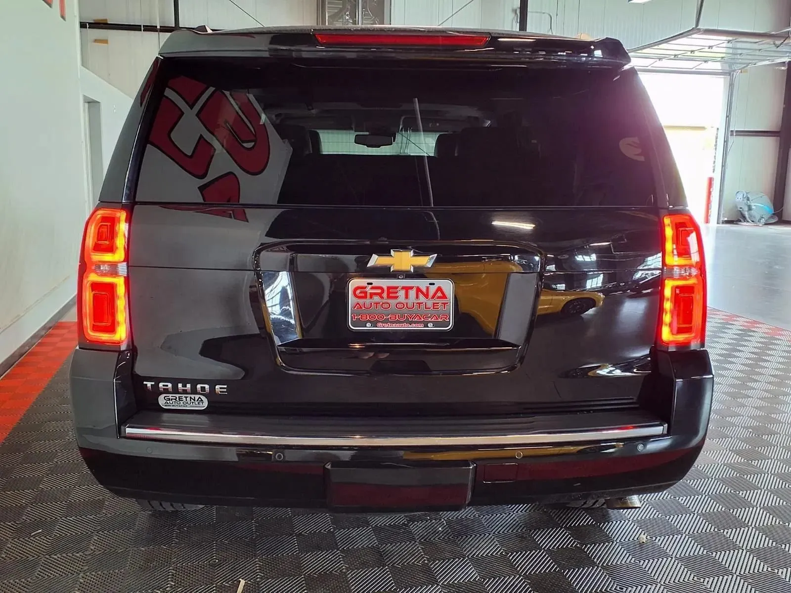 Chevrolet Tahoe photo 6