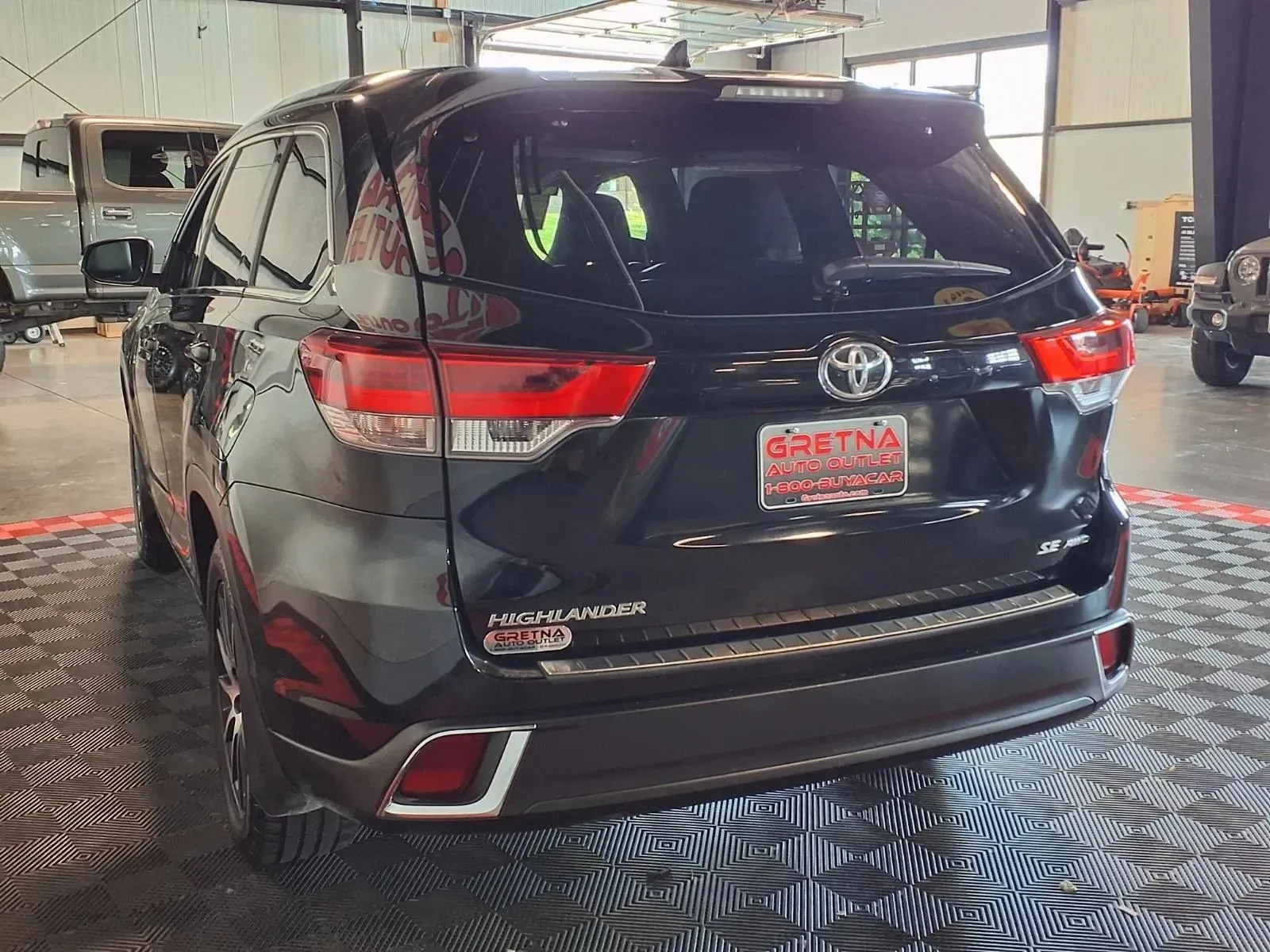 Toyota Highlander photo 6