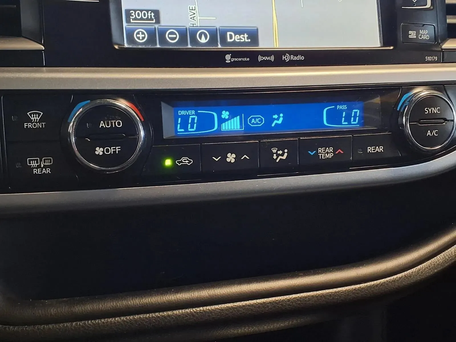 Toyota Highlander photo 25