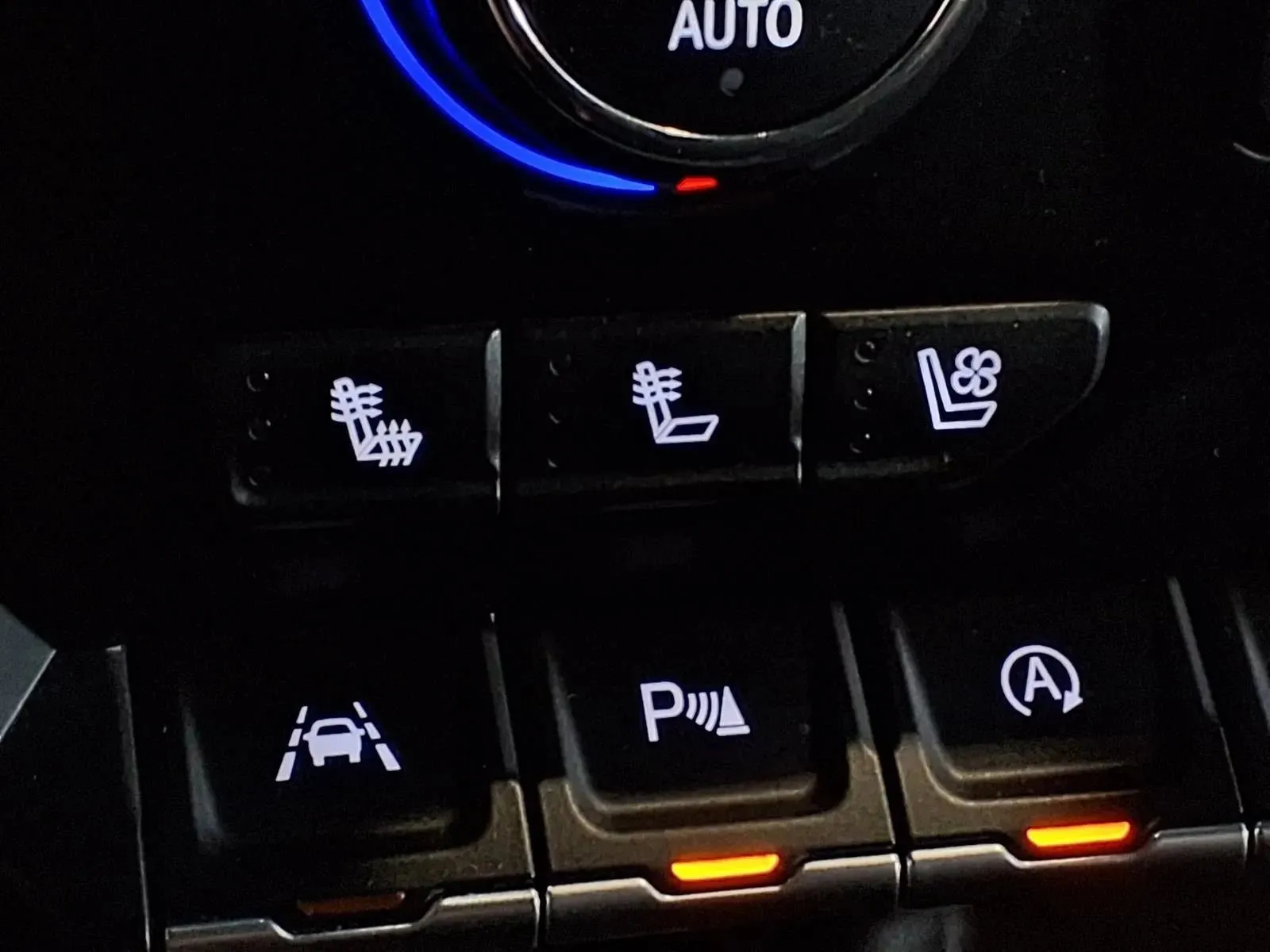 Chevrolet Silverado photo 19