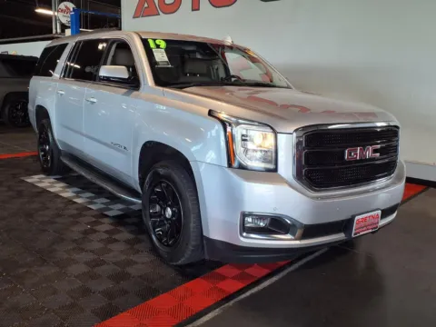Photos of 2019 GMC Yukon XL SLT for sale in Gretna, NE at Gretna Auto Outlet