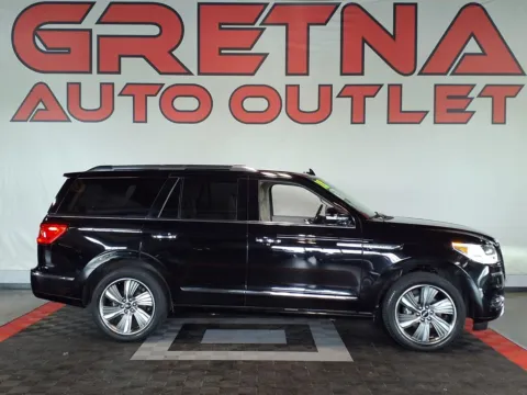 Black 2018 Lincoln Navigator Reserve for sale in Gretna, NE