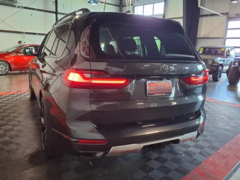 More photos of 2020 BMW X7 xDrive40i at Gretna Auto Outlet, NE