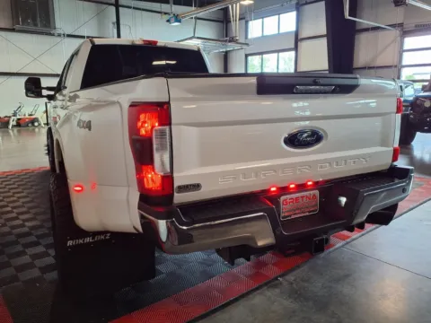 More photos of 2019 Ford F-350 Super Duty Platinum at Gretna Auto Outlet, NE