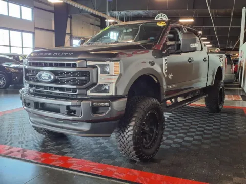 More photos of 2020 Ford F-250 Super Duty Lariat at Gretna Auto Outlet, NE