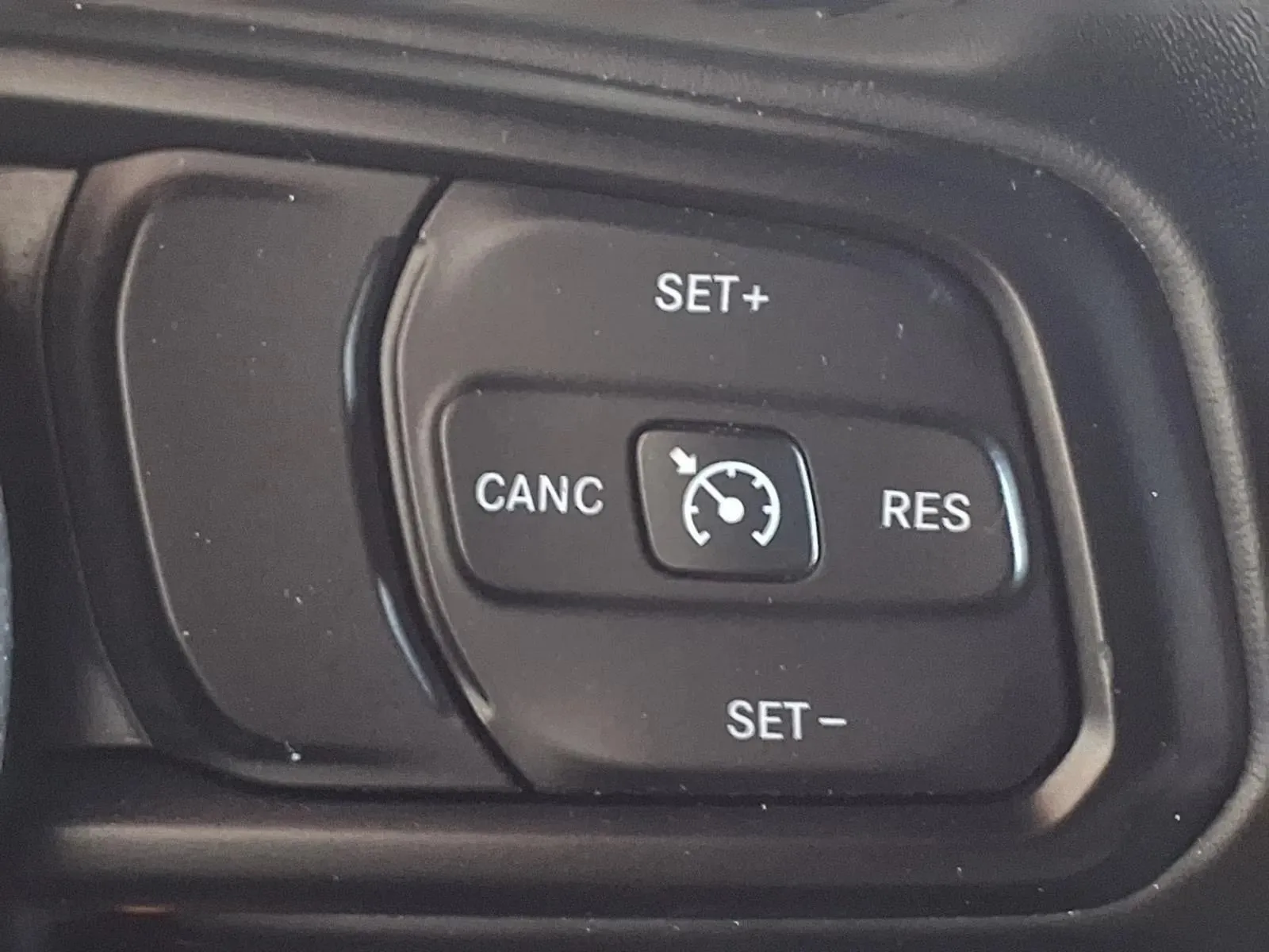 Jeep Wrangler photo 23