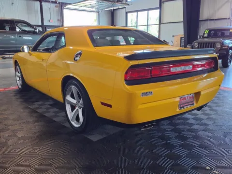 More photos of 2010 Dodge Challenger SRT8 at Gretna Auto Outlet, NE