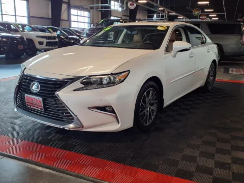 More photos of 2016 Lexus ES 350 at Gretna Auto Outlet, NE
