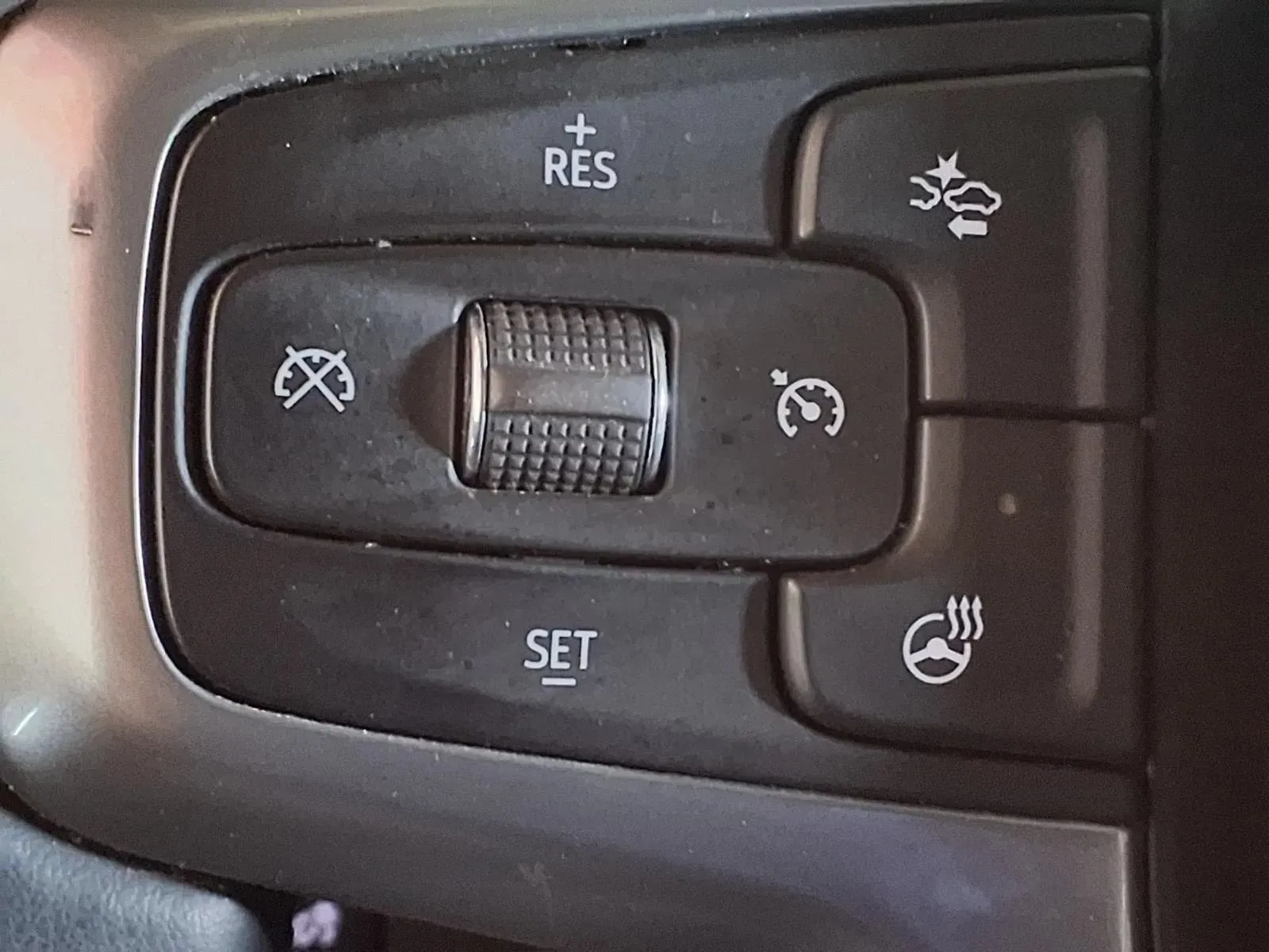 Chevrolet Silverado photo 25