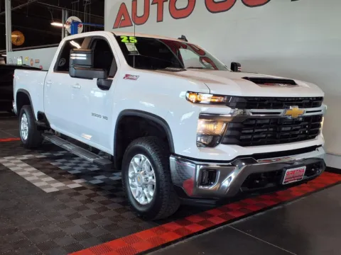 Photos of 2025 Chevrolet Silverado 2500 HD LT for sale in Gretna, NE at Gretna Auto Outlet