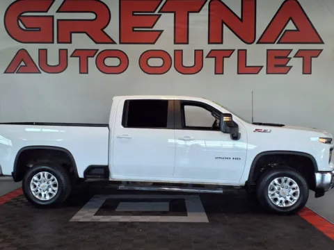 White 2025 Chevrolet Silverado 2500 HD LT for sale in Gretna, NE