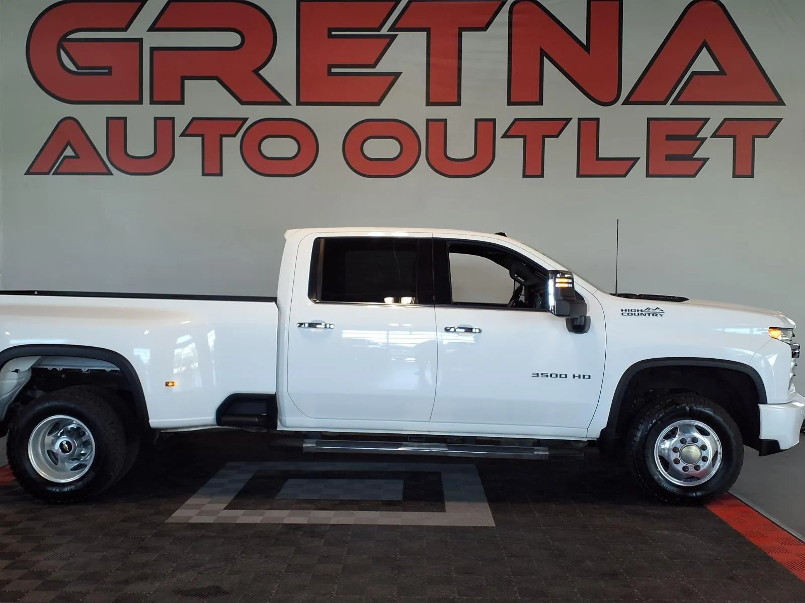 White 2023 Chevrolet Silverado 3500 HD High Country for sale in Gretna, NE