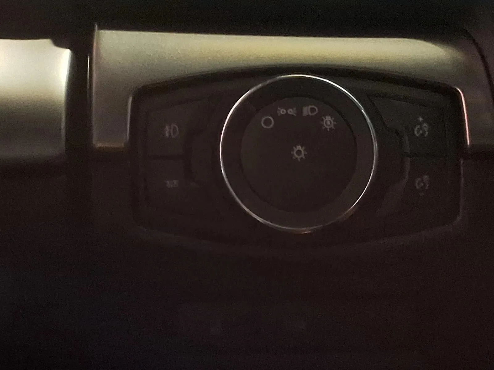 Ford Explorer photo 29