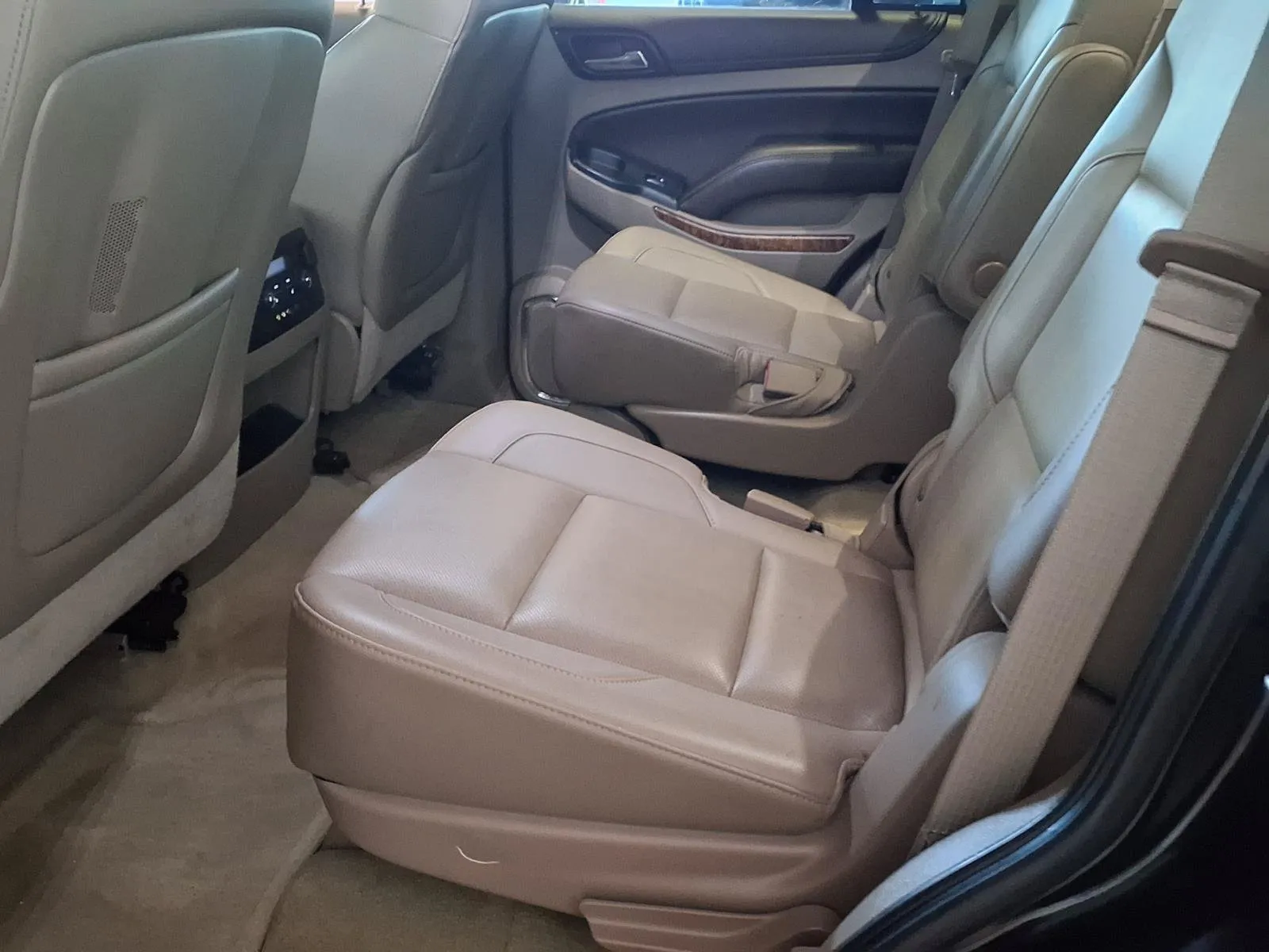 Chevrolet Tahoe photo 15