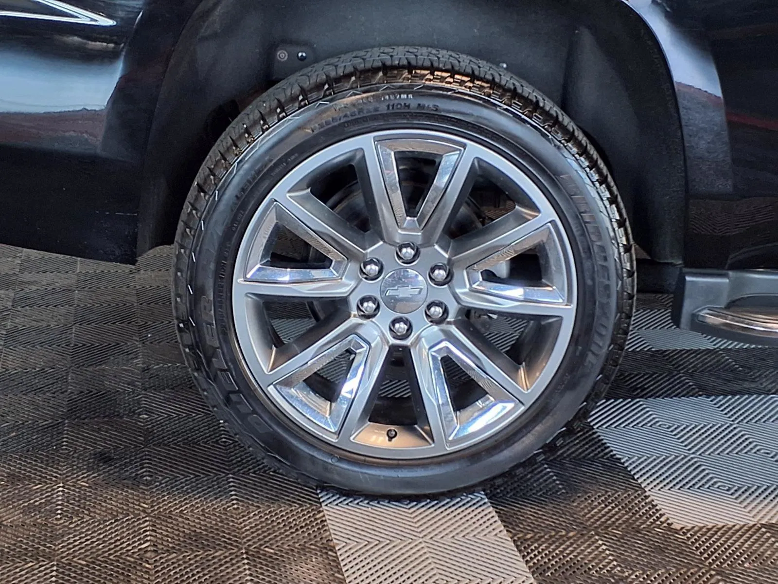 Chevrolet Tahoe photo 9