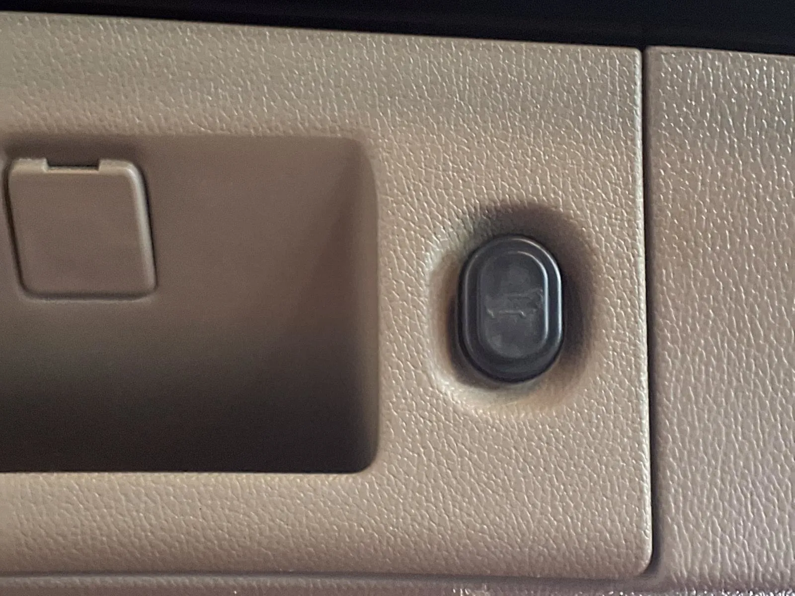 Chevrolet Tahoe photo 7