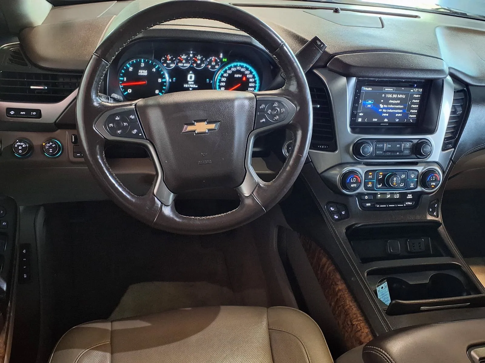 Chevrolet Tahoe photo 16