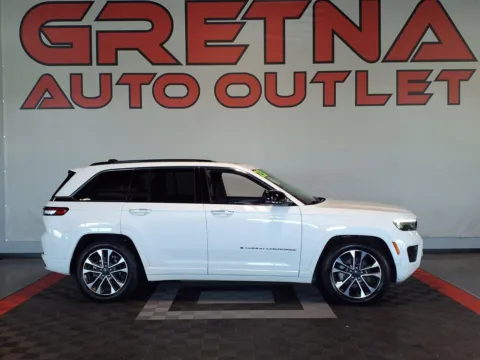 White 2023 Jeep Grand Cherokee Overland for sale in Gretna, NE