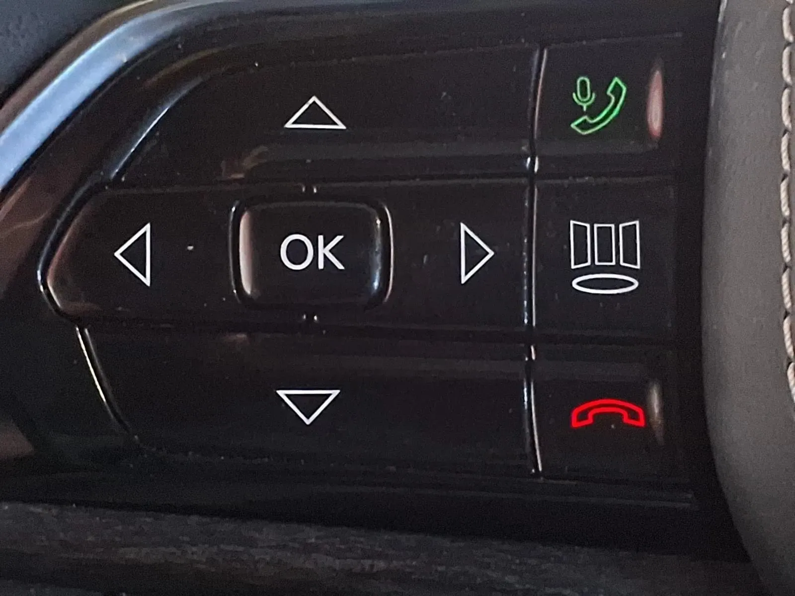 Jeep Grand Cherokee photo 26
