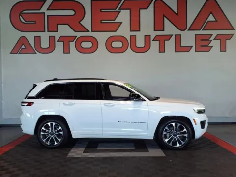 White 2023 Jeep Grand Cherokee Overland for sale in Gretna, NE