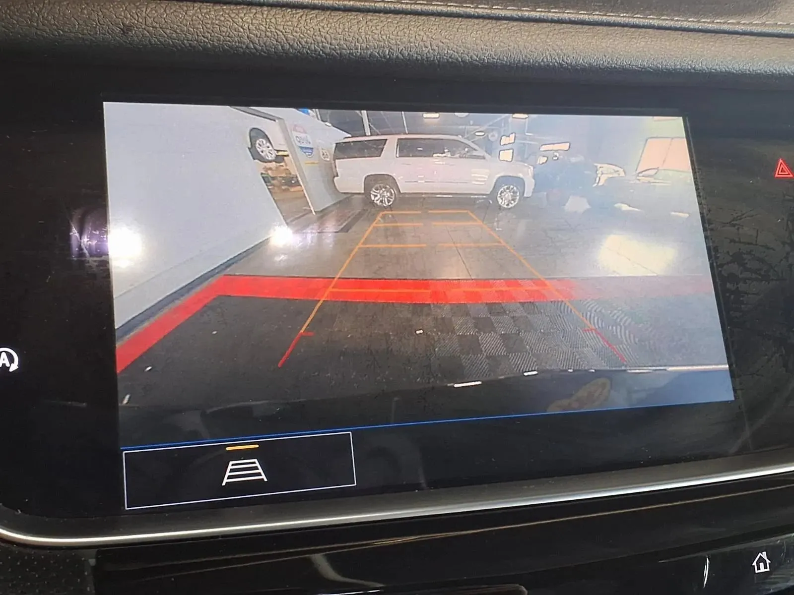 Cadillac XT5 photo 18