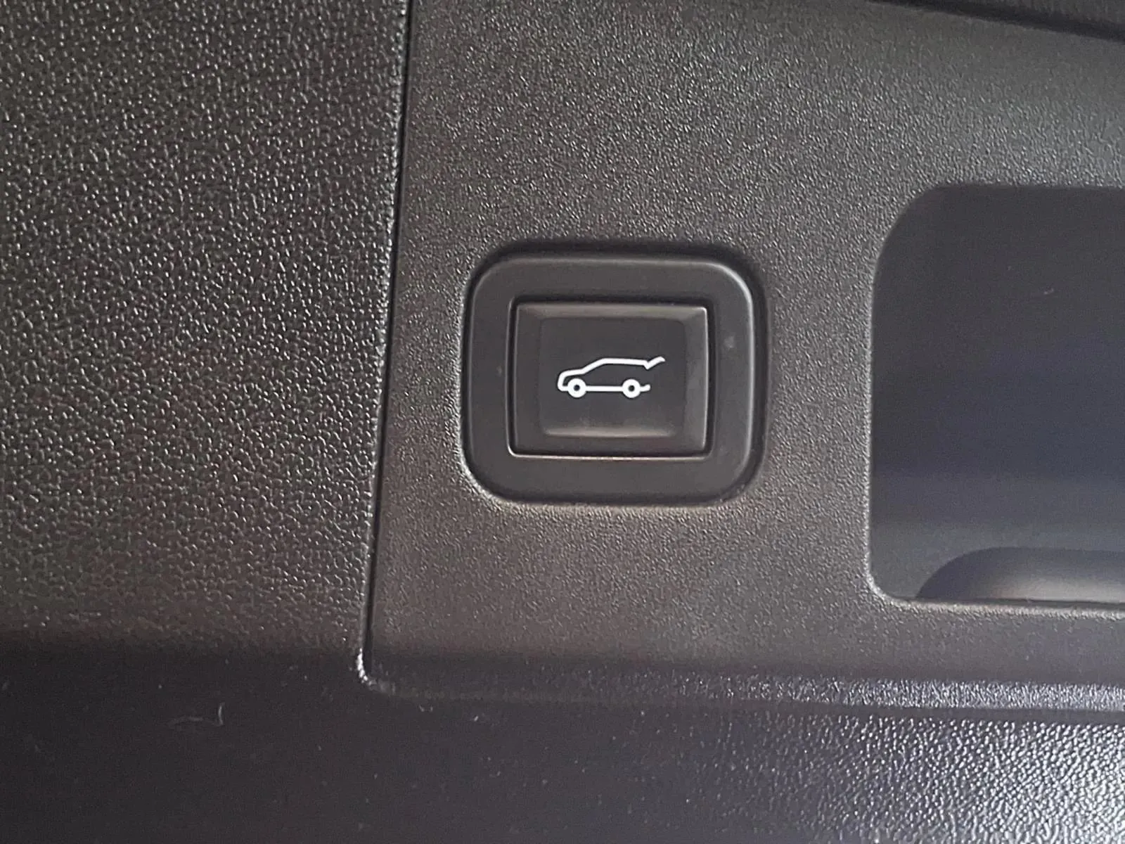 Cadillac XT5 photo 8