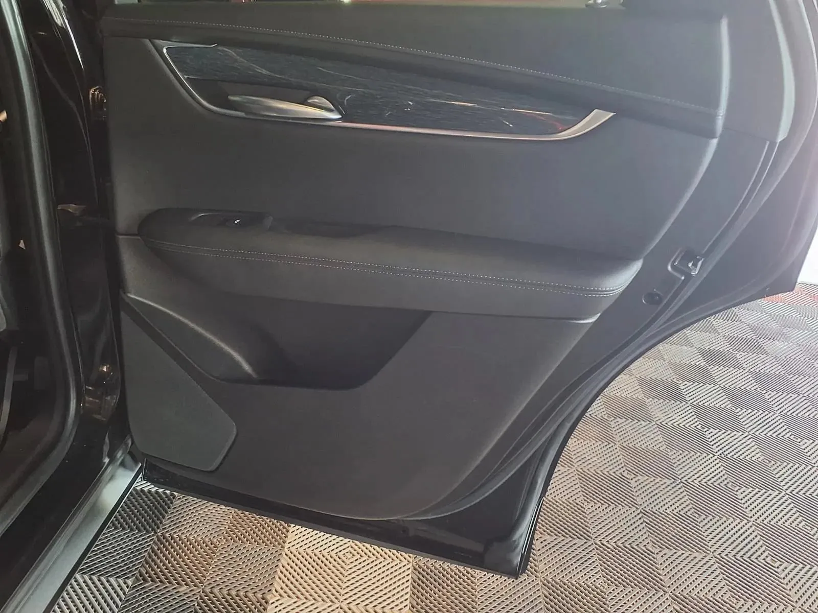 Cadillac XT5 photo 10