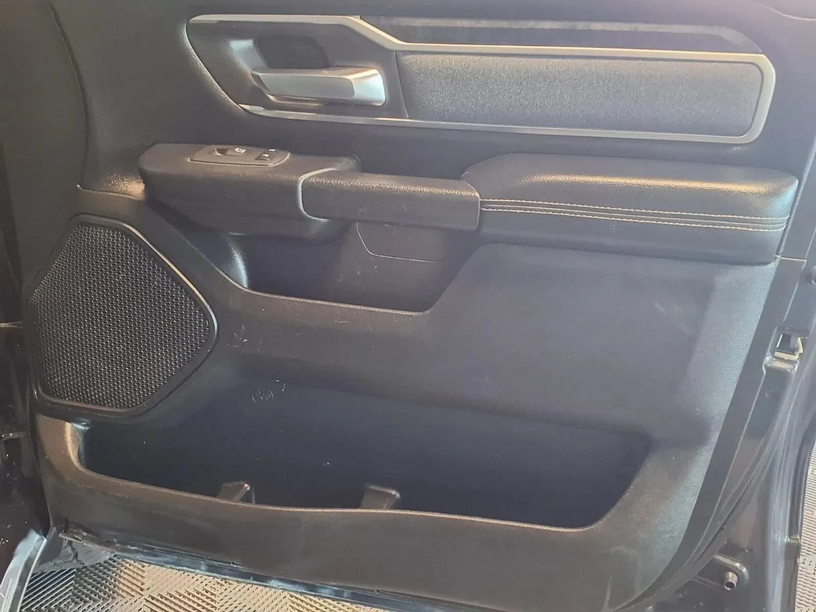 Ram 1500 photo 12