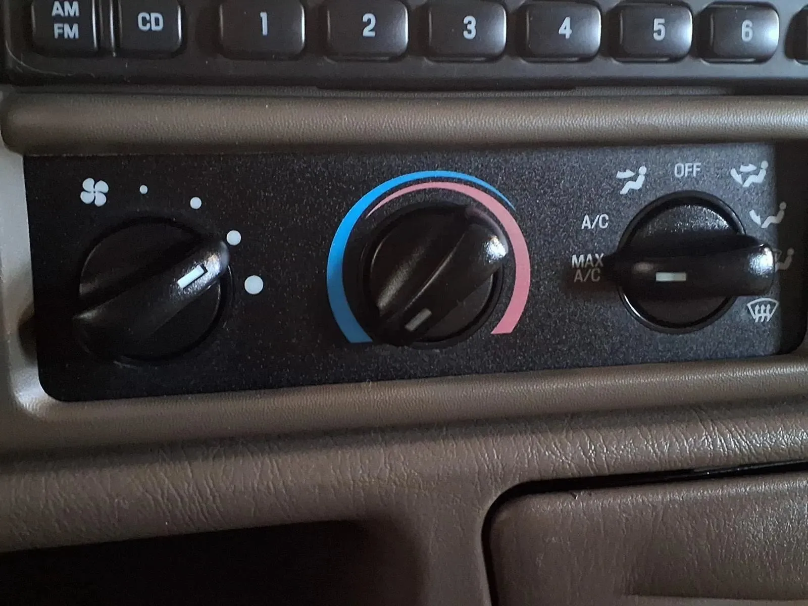 Ford F-350 photo 20