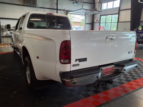 More photos of 2003 Ford F-350 Super Duty Lariat at Gretna Auto Outlet, NE