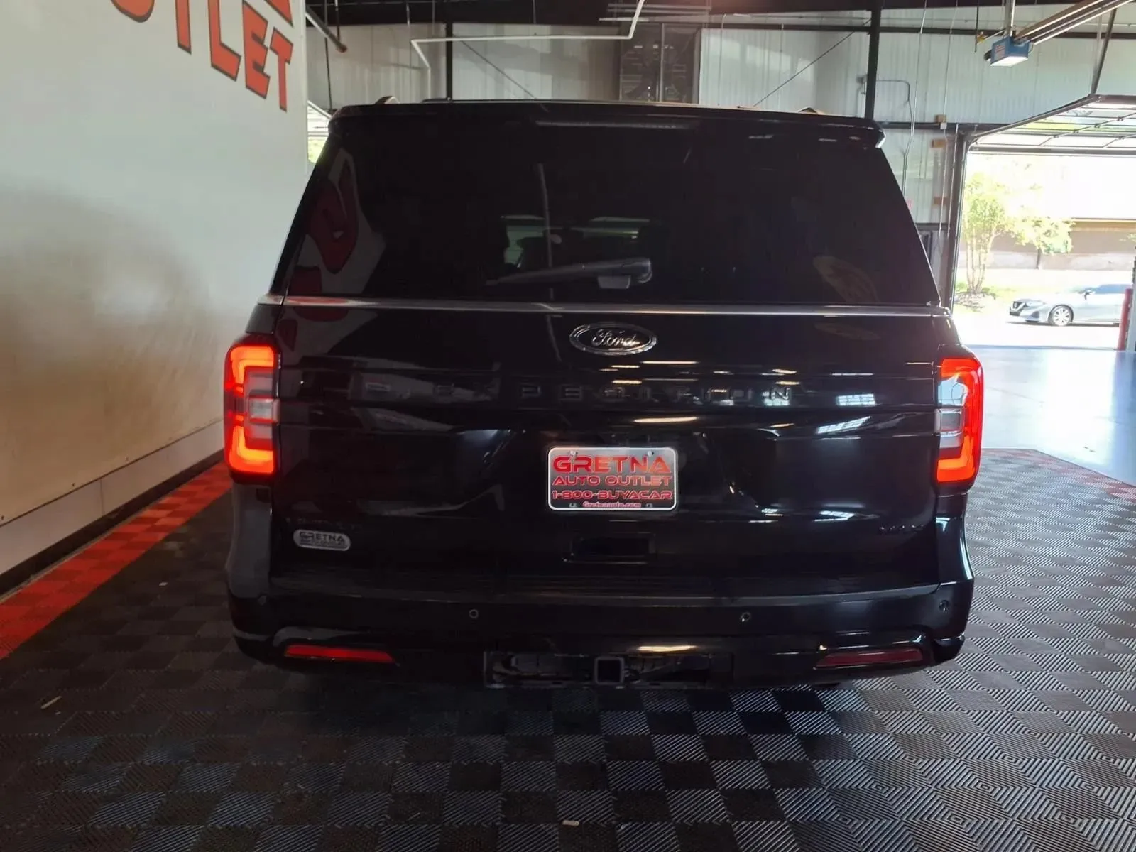 Ford Expedition MAX photo 6