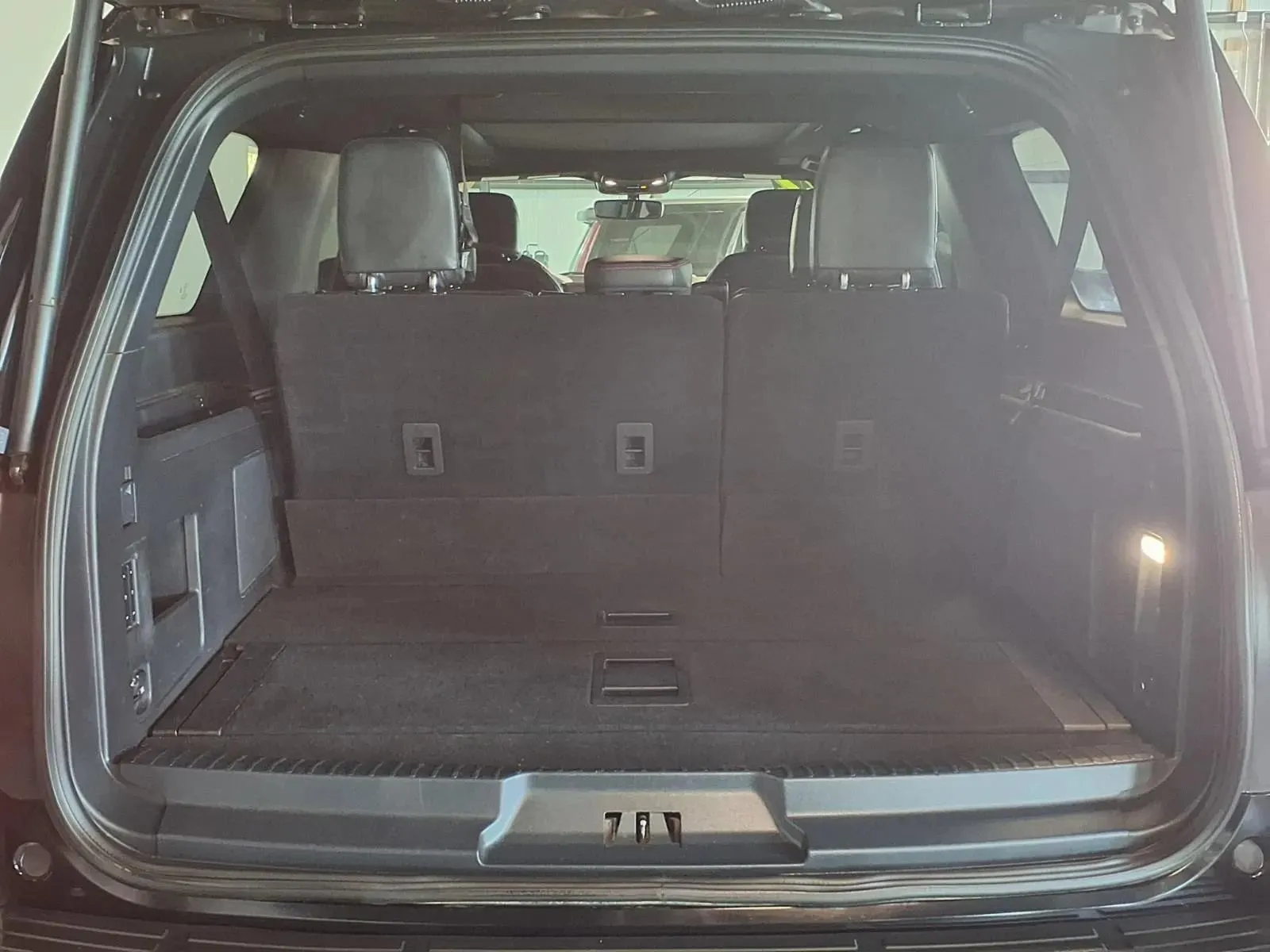Ford Expedition MAX photo 7