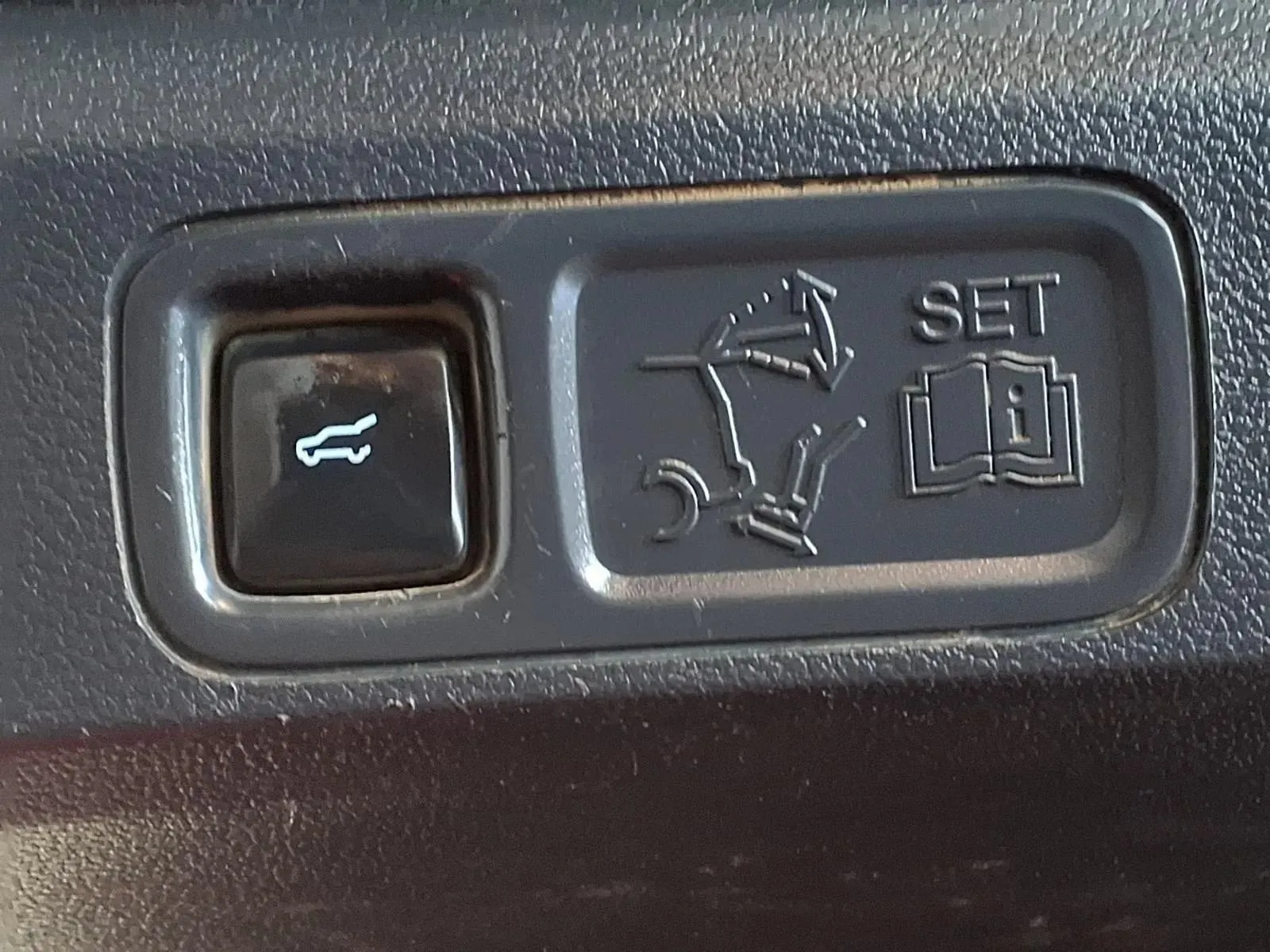 Ford Expedition MAX photo 8