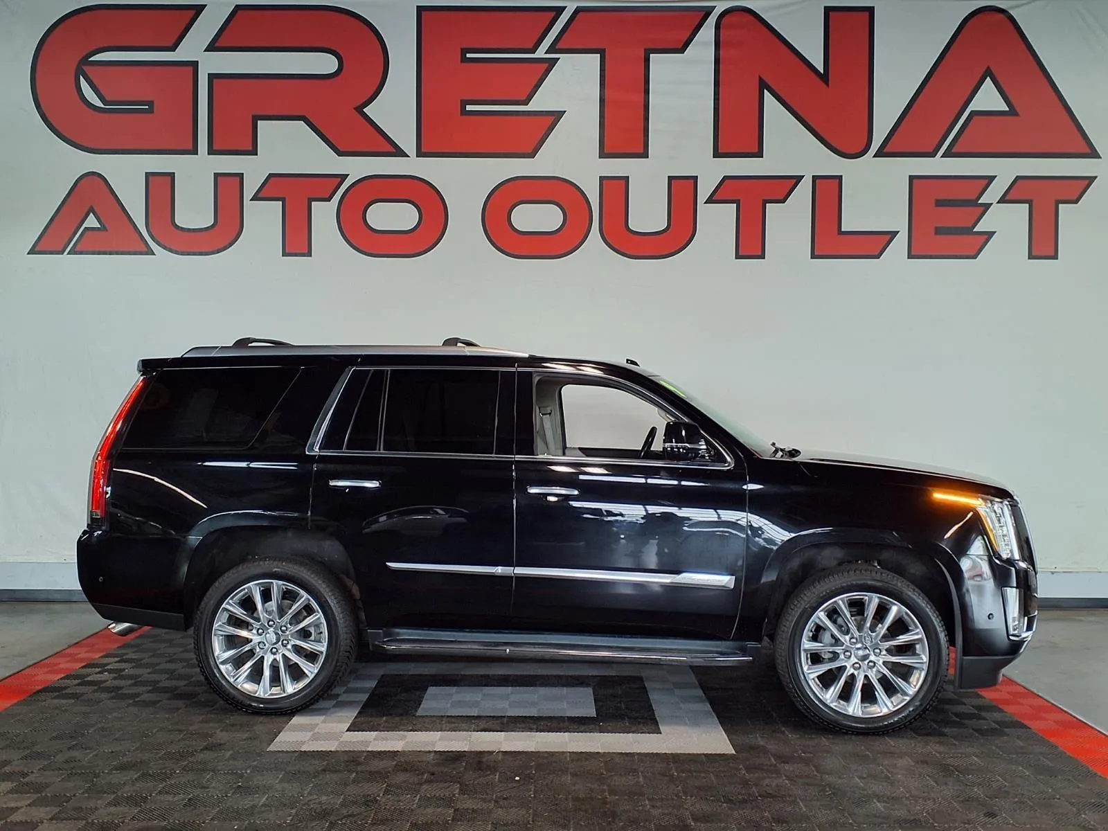 Black 2019 Cadillac Escalade Luxury for sale in Gretna, NE