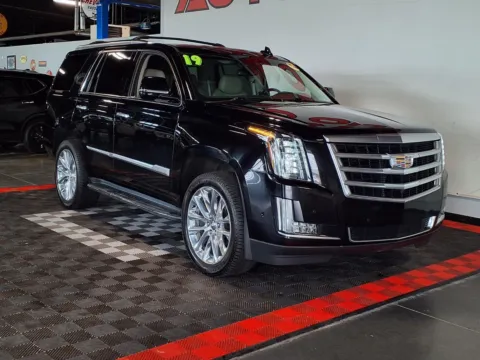 Photos of 2019 Cadillac Escalade Luxury for sale in Gretna, NE at Gretna Auto Outlet