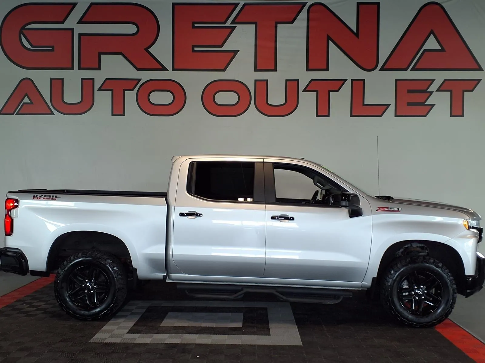 Silver 2020 Chevrolet Silverado 1500 LT Trail Boss for sale in Gretna, NE
